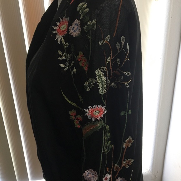 SOLD - Picture 7 of 8